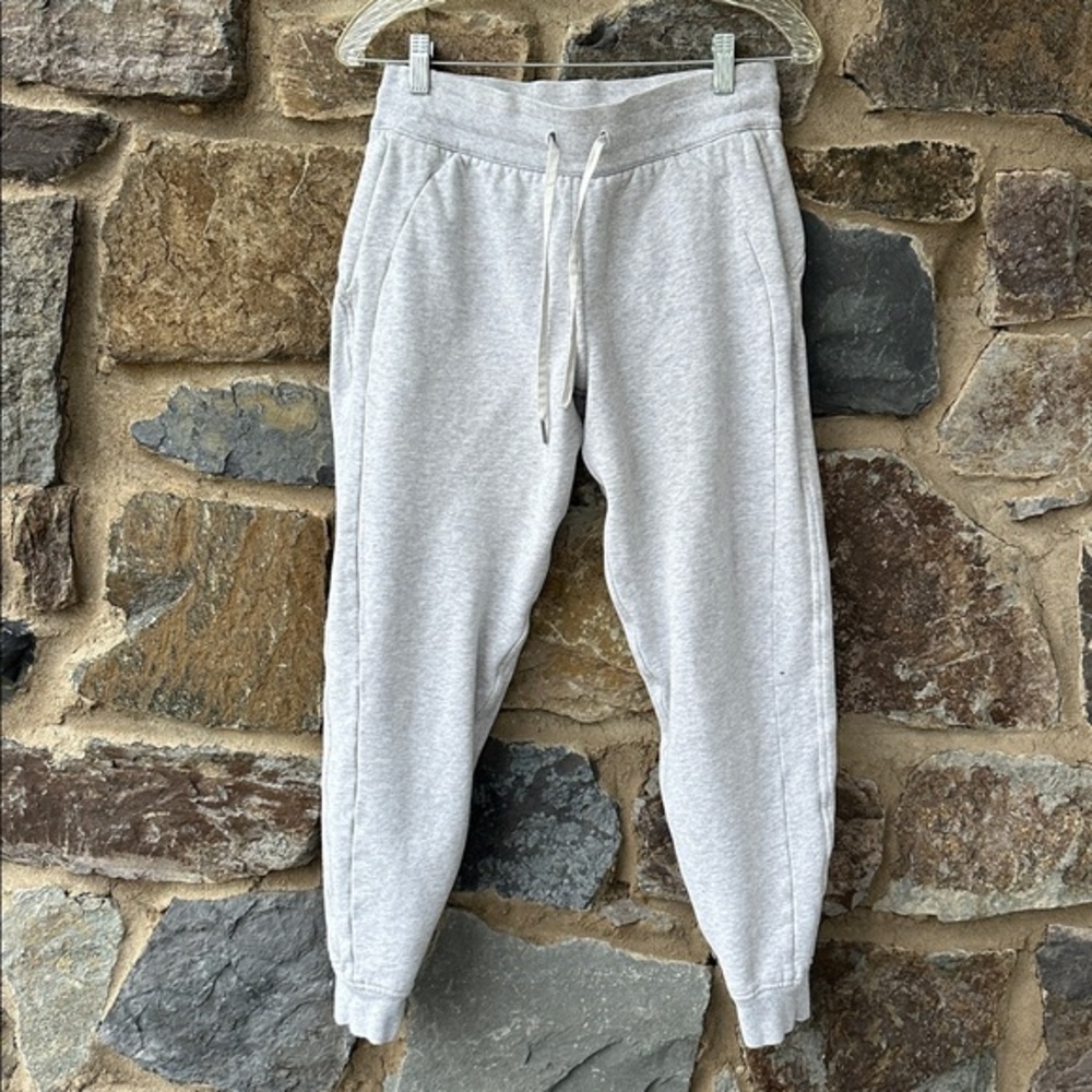 Lululemon Scuba High-Rise Jogger Fleece Heathered Core Ultra Light Grey Size 6